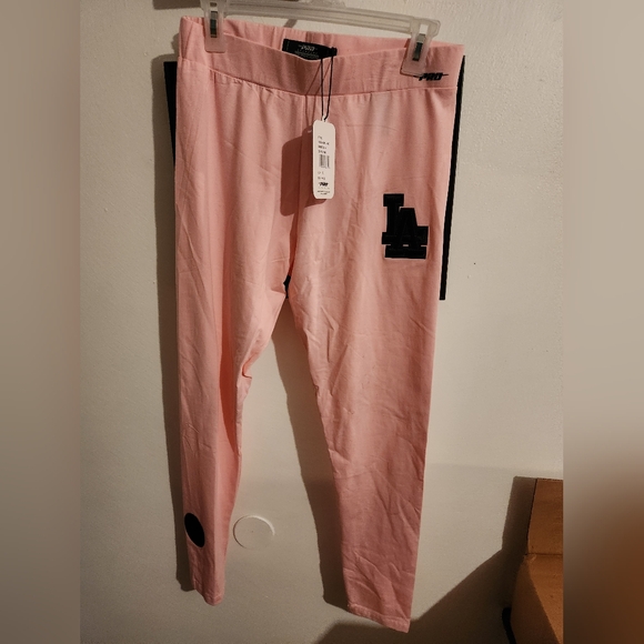 Dodgers Jersey and Pink LA Leggings - Picture 2 of 11